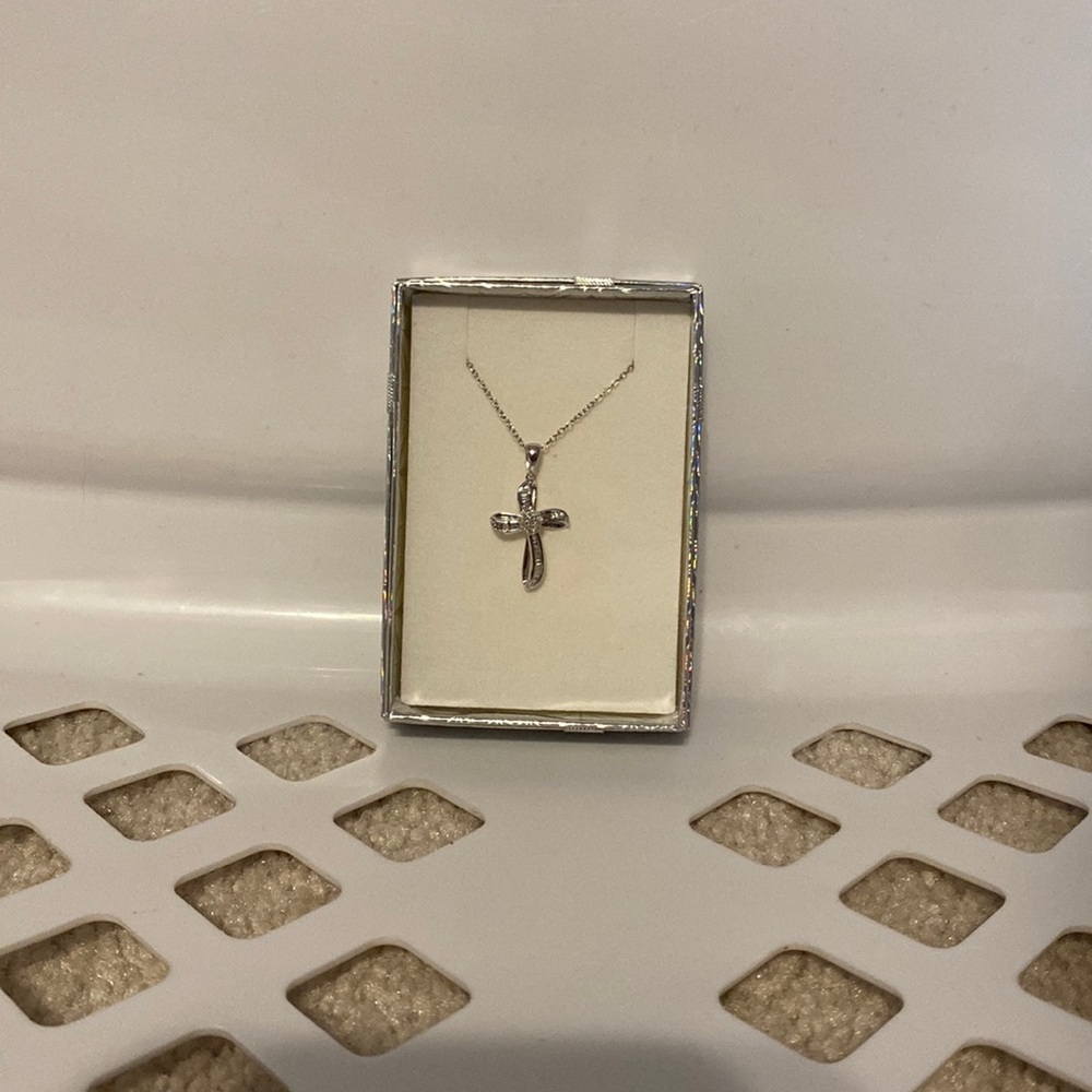 Silver and Diamond Cross Necklace (Never worn, comes with gift box!)